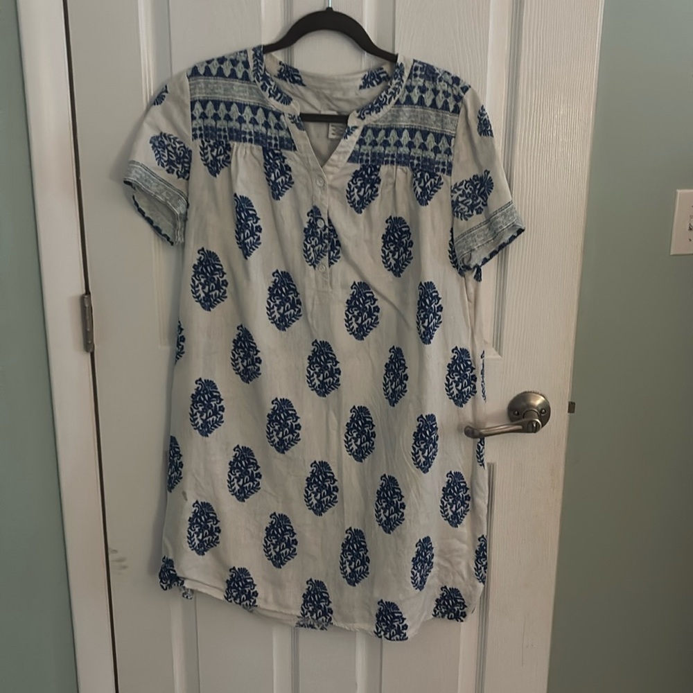 Vineyard Vines linen dress